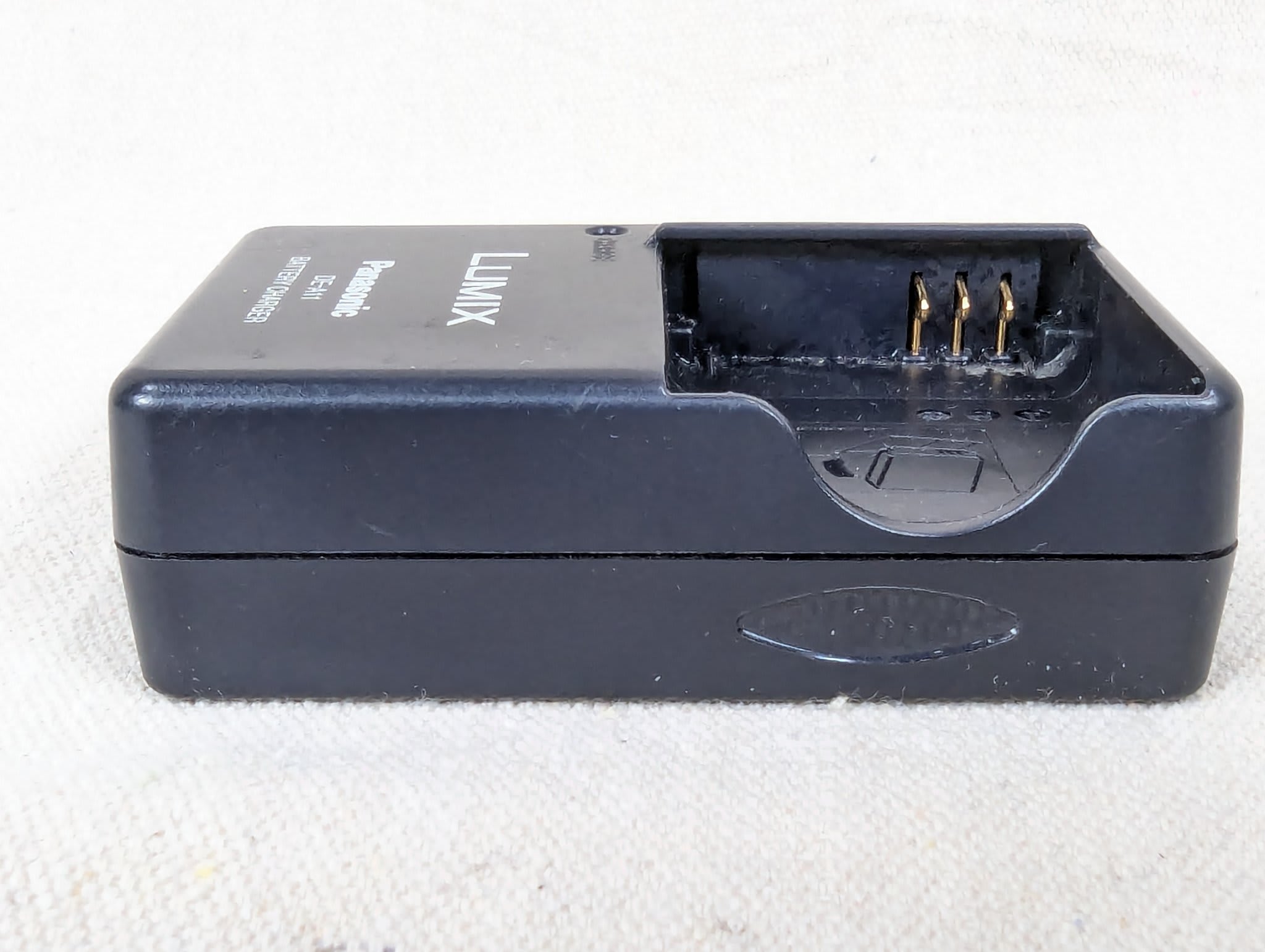 Panasonic Lumix DE-A11B Battery Charger for CGA-S005 DMW-BCC12 Digital Cameras - Image 4