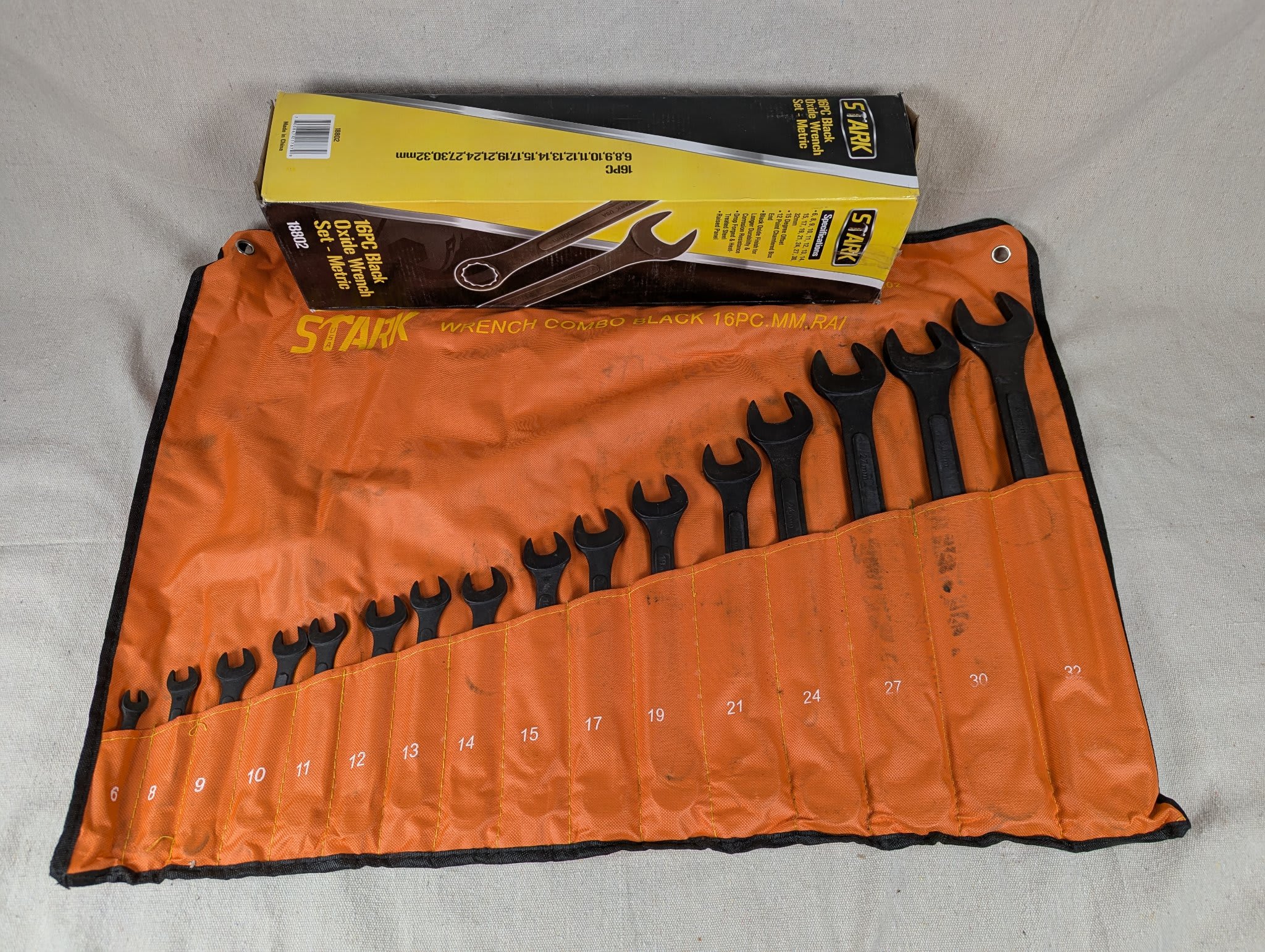 Stark 16-Piece Metric Combination Wrench Set Model 18802 Black Oxide Finish Tool