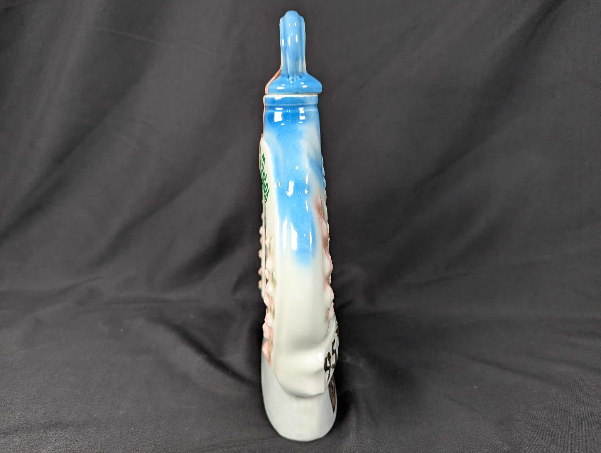 James B. Beam Distilling Co. 1969 Kentucky Derby Churchill Downs Ceramic Deca... - Image 3