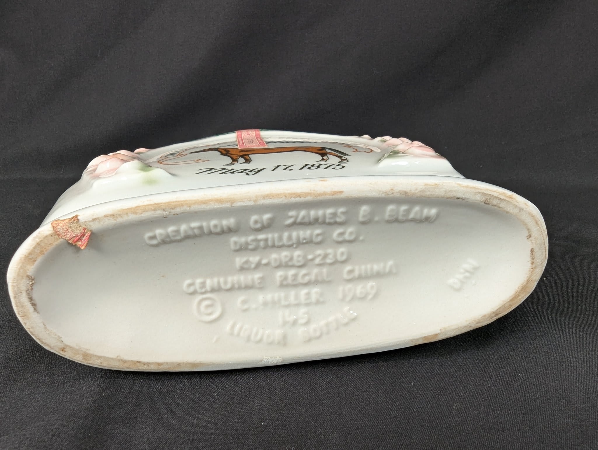James B. Beam Distilling Co. 1969 Kentucky Derby Churchill Downs Ceramic Deca... - Image 8