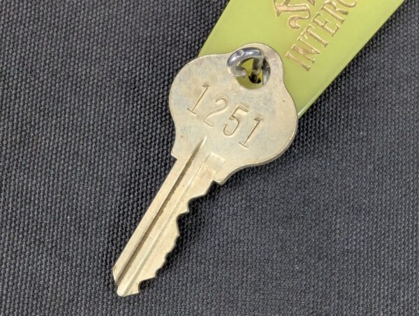 Vintage InterContinental Hotel Frankfurt Room Key Fob 1251 West Germany Green...