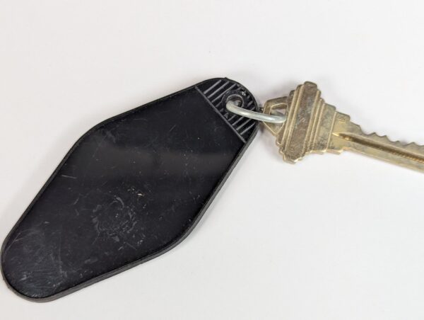 Schlage Twin City Motel Room Key Fob 152 Brewer ME Vintage Plastic Hotel Tag