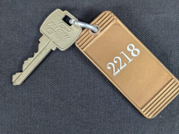 Vintage Falcon Hotel Room Key Tag 2218 Honolulu Hawaii Metal Bronze Gold Silver