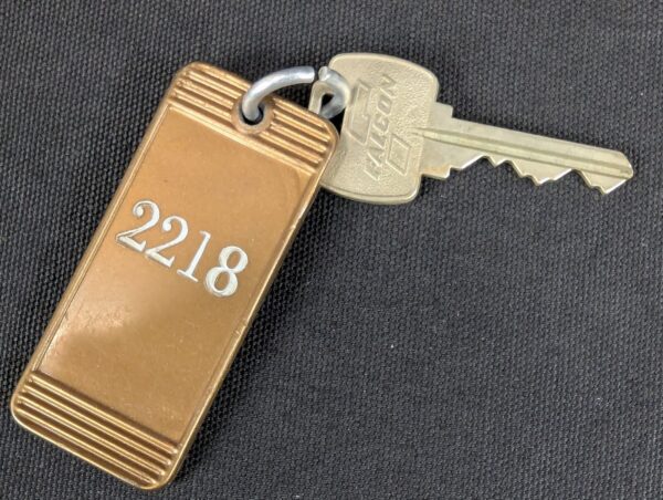 Vintage Falcon Hotel Room Key Tag 2218 Honolulu Hawaii Metal Bronze Gold Silver