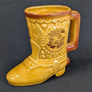 Vintage 1981 Universal Studios Ceramic Souvenir Mug Yellow Brown Collectible