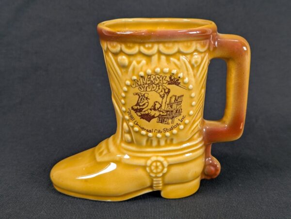 Vintage 1981 Universal Studios Ceramic Souvenir Mug Yellow Brown Collectible