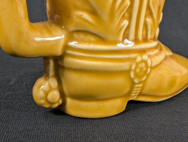 Vintage 1981 Universal Studios Ceramic Souvenir Mug Yellow Brown Collectible