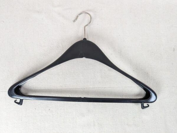 Vintage Max Hubner Plastic Clothes Hanger Forum Golf Hotel Abidjan Memorabilia