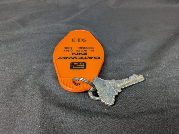 Vintage Gateway Inn Hotel Room Key with Diners Club Plastic Fob Collectible