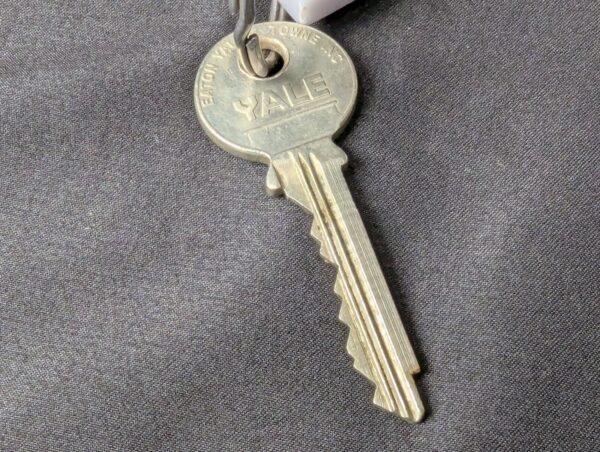 Vintage Centre Hotels London Hotel Room Key and Yale Metal Fob Accessory Good