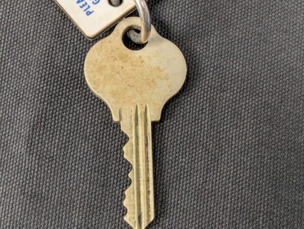 Vintage New York Grand Central Post Office Hotel Room Key Tag Pre-1963 Era Good