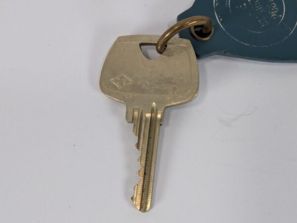 Vintage Royal Inn of Oakland Hotel Room Key with Plastic Fob Collectible Memo...