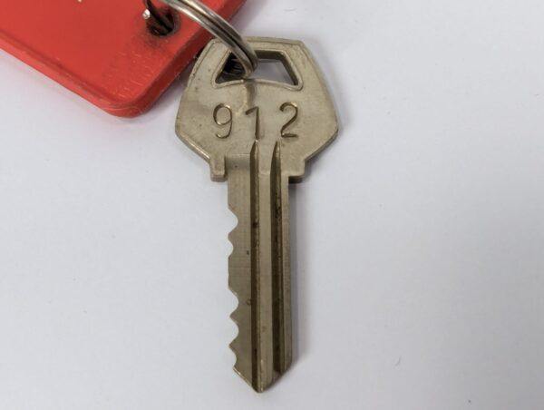Hotel Inter-Continental Auckland Plastic Room Key Fob Vintage Souvenir Collec...