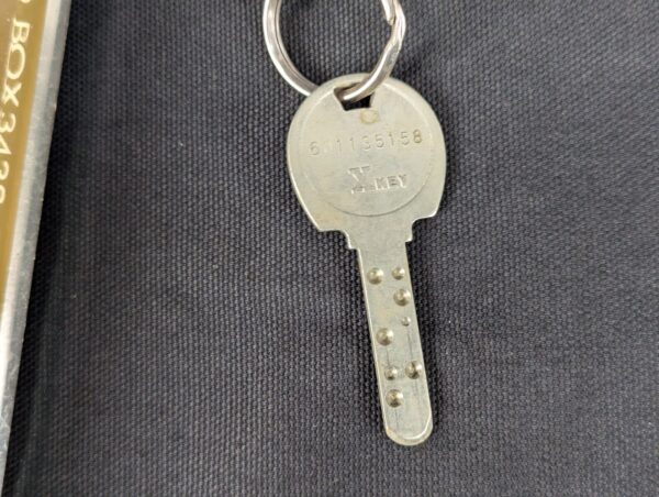 Seoul Korea Hotel Room Key and Acrylic Keychain Vintage Hospitality Collect...
