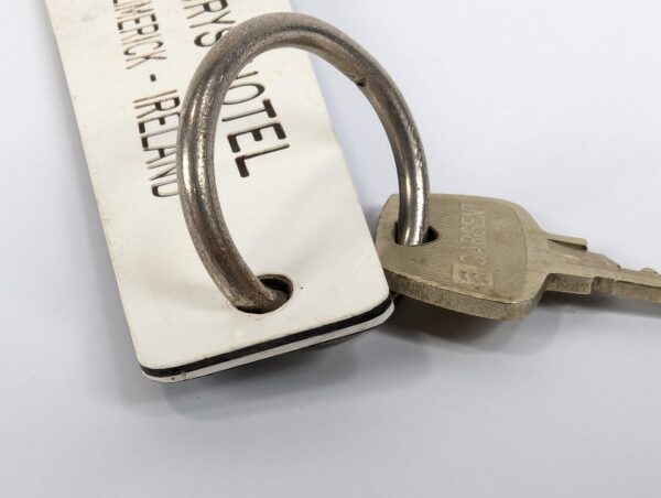 Vintage Jurys Hotel Limerick Ireland Room Key Fob Sargent Black White Metal Ring