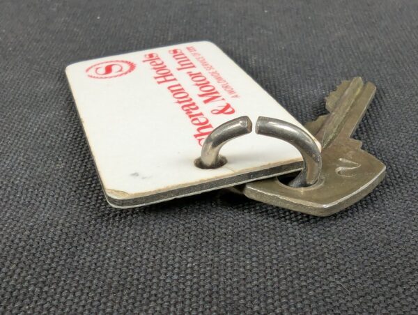Vintage Sheraton Hotels & Motor Inns Bordentown NJ Hotel Room Key and Fob Mid...