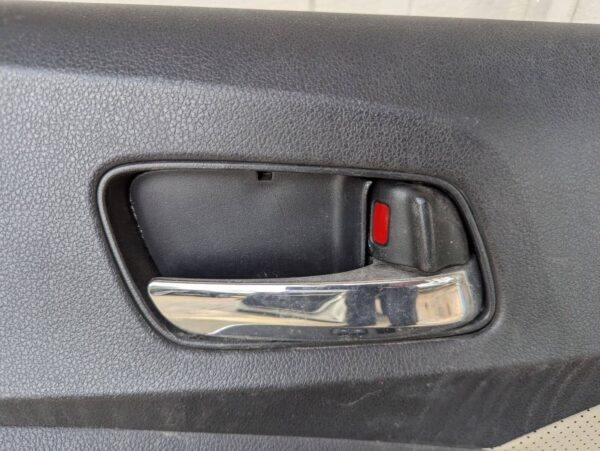 Honda CRV 2012-2016 Door Right Passenger Side Front Complete Assembly (Off White