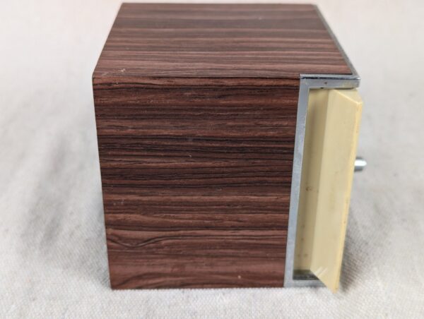 Vintage Realistic Weatheradio Model 12-181B Faux Rosewood Grain Cube Radio Ta...