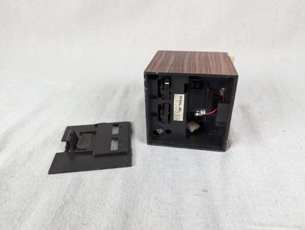 Vintage Realistic Weatheradio Model 12-181B Faux Rosewood Grain Cube Radio Ta...
