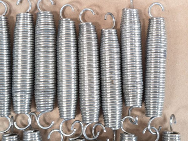 Replacement Trampoline Springs 6-Inch Barrel Shaped Steel Hardware Set of 22 New
