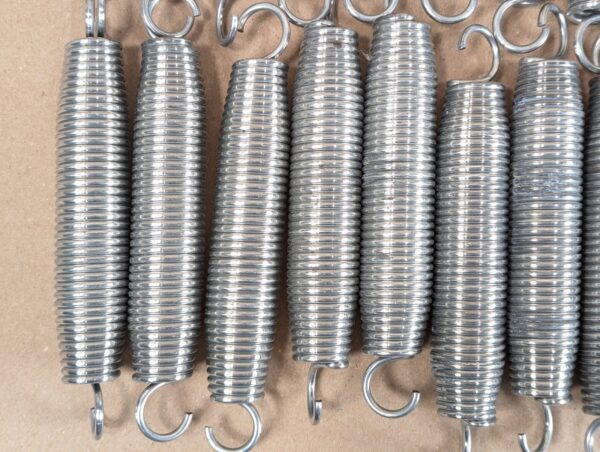Replacement Trampoline Springs 6-Inch Barrel Shaped Steel Hardware Set of 22 New