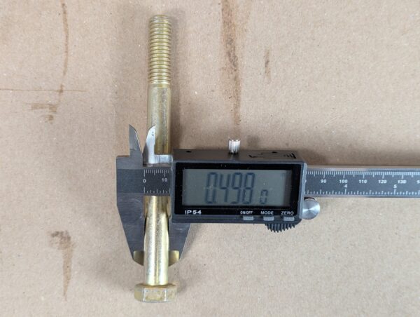Grade 8 Yellow Zinc-Plated Hex Head Bolts 5-1/2 Inch Length Lot of 33 Hardware