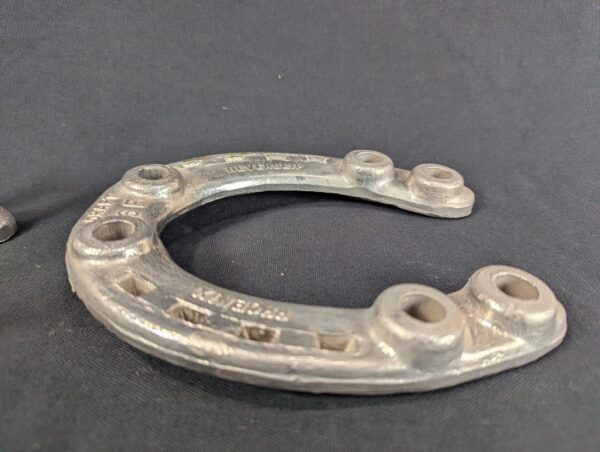 Vintage Phoenix Neverslip Draft Horse Shoes Size 6F Heavy Duty Metal Equestrian