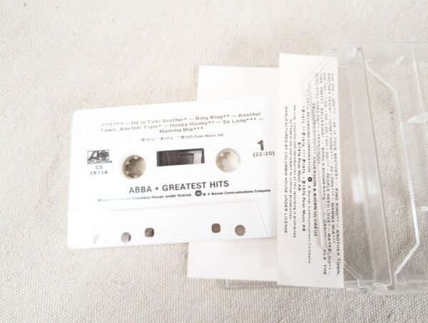 10-1932.jpg ABBA Greatest Hits Atlantic Records / Polar Music 1976 Cassette