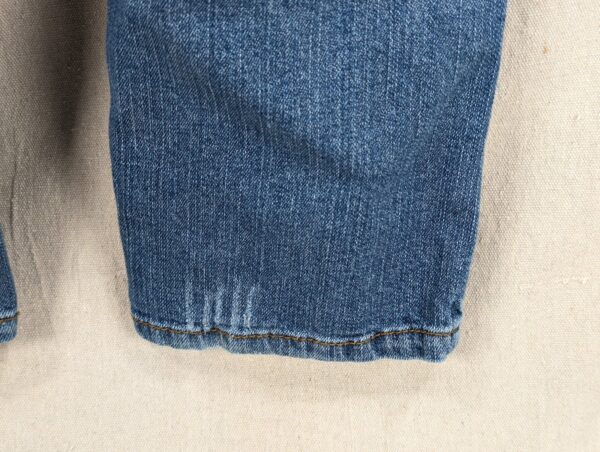 Paris Blues Distressed Denim Jeans Medium Wash 5-Pocket Frayed Hem Style JR 17
