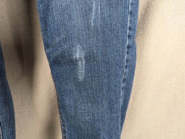Paris Blues Distressed Denim Jeans Medium Wash 5-Pocket Frayed Hem Style JR 17