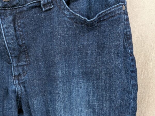 10-2130.jpg Lee Slender Secret Women's Dark Wash Denim Jeans Lower Waist Embroidered Pockets