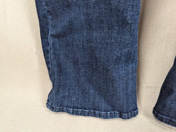 10-2132.jpg Lee Slender Secret Women's Dark Wash Denim Jeans Lower Waist Embroidered Pockets