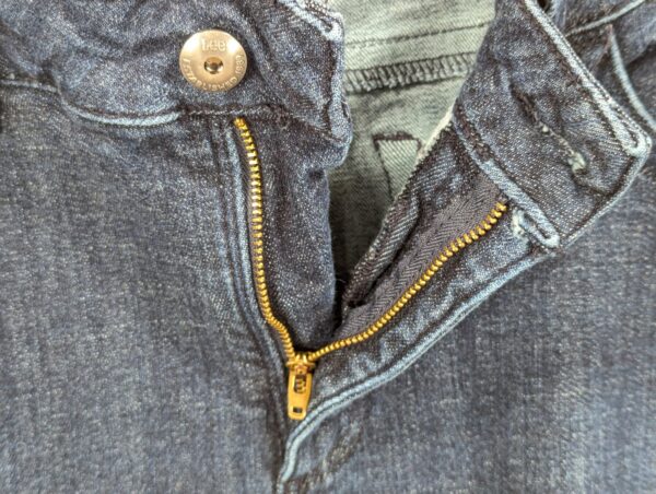 10-2133.jpg Lee Slender Secret Women's Dark Wash Denim Jeans Lower Waist Embroidered Pockets