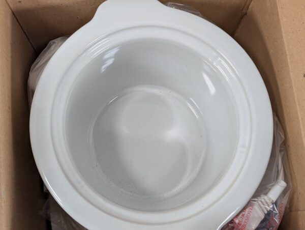 NOS Chefmate 1.5 Quart (1.4 L) Round White Slow Cooker w/ Lid &3 Heat Settings