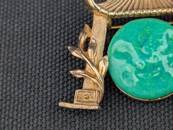 Marvella Japanese Pagoda Jade Gold Tone Brooch Costume Jewelry Unsigned Faux