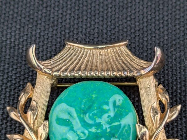 Marvella Japanese Pagoda Jade Gold Tone Brooch Costume Jewelry Unsigned Faux