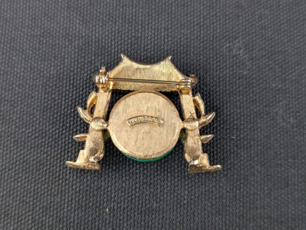 Marvella Japanese Pagoda Jade Gold Tone Brooch Costume Jewelry Unsigned Faux