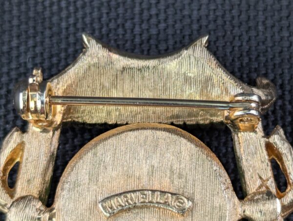 Marvella Japanese Pagoda Jade Gold Tone Brooch Costume Jewelry Unsigned Faux