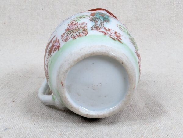10-2454.jpg Vintage Japanese Porcelain Hand Painted Geisha 3.5" Creamer Unmarked