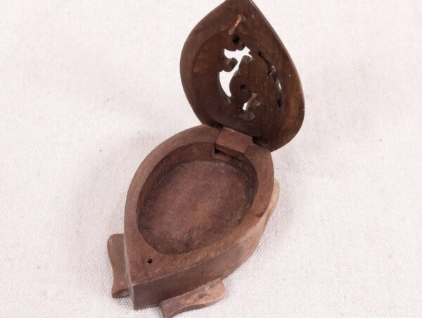 Hand-Carved Wooden Turtle Box Hinged Pierced Lid Trinket Holder Mid-Century S...