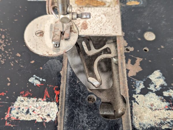 Vintage Singer Vibrating Shuttle Sewing Machine Head ONLY ~1920 Serial G129209
