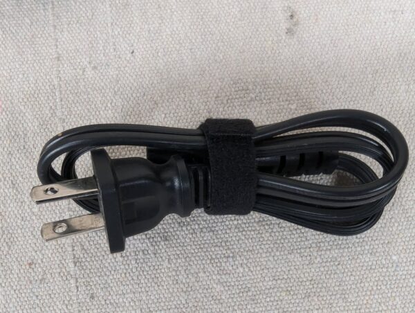 Genuine Casio AD-C52S AC Power Adapter 5.3V 650mA Digital Camera Charger Cord