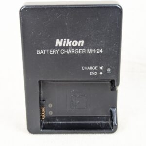 Nikon MH-24 Battery Charger for EN-EL14 Batteries D3200 D5500 D5600 P7700 P7800