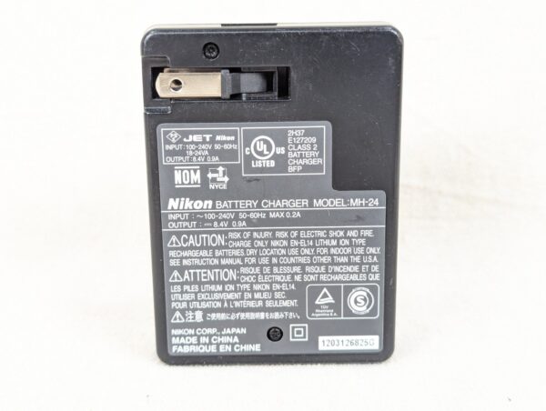 Nikon MH-24 Battery Charger for EN-EL14 Batteries D3200 D5500 D5600 P7700 P7800