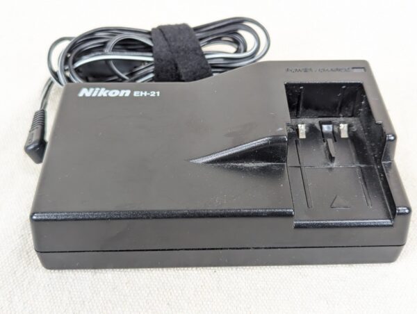 Nikon EH-21 AC Adapter Battery Charger for EN-EL1 Li-ion Batteries Power Cord