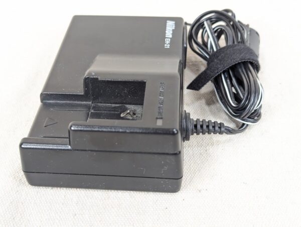 Nikon EH-21 AC Adapter Battery Charger for EN-EL1 Li-ion Batteries Power Cord