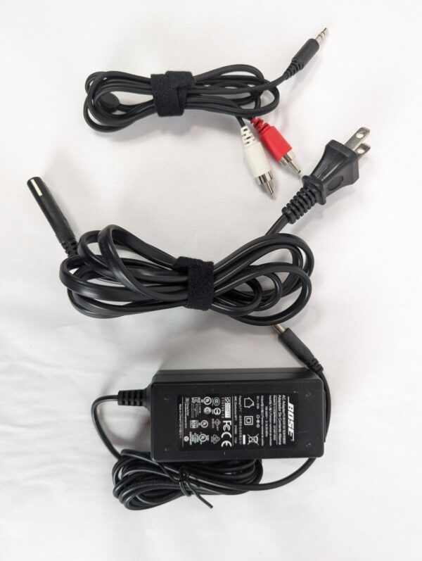 Bose Wave Connect Kit for iPod 30-Pin Docking Base P/N 347759-0010 Silver Black