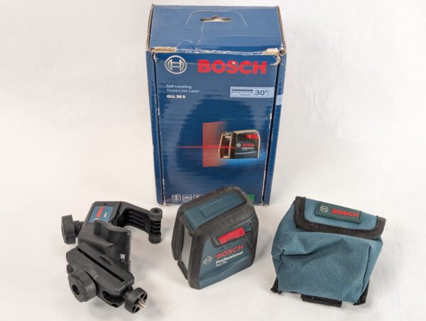 10-3344.jpg Bosch GLL 30 S Self-Leveling Cross-Line Laser Level with MM 2 Mounting Device