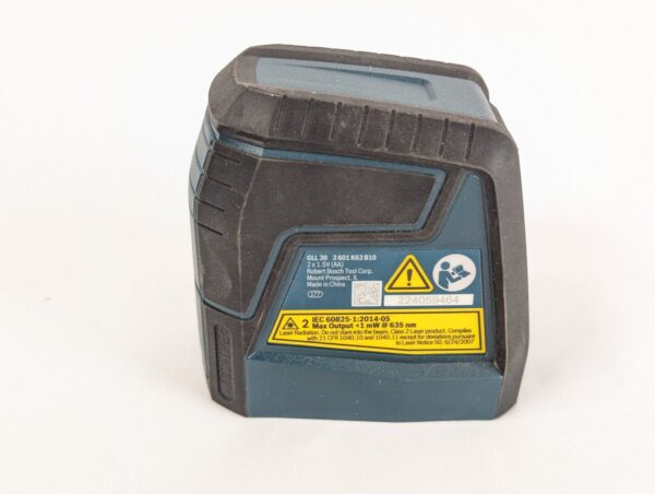 10-3345.jpg Bosch GLL 30 S Self-Leveling Cross-Line Laser Level with MM 2 Mounting Device