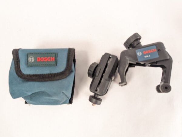 10-3354.jpg Bosch GLL 30 S Self-Leveling Cross-Line Laser Level with MM 2 Mounting Device